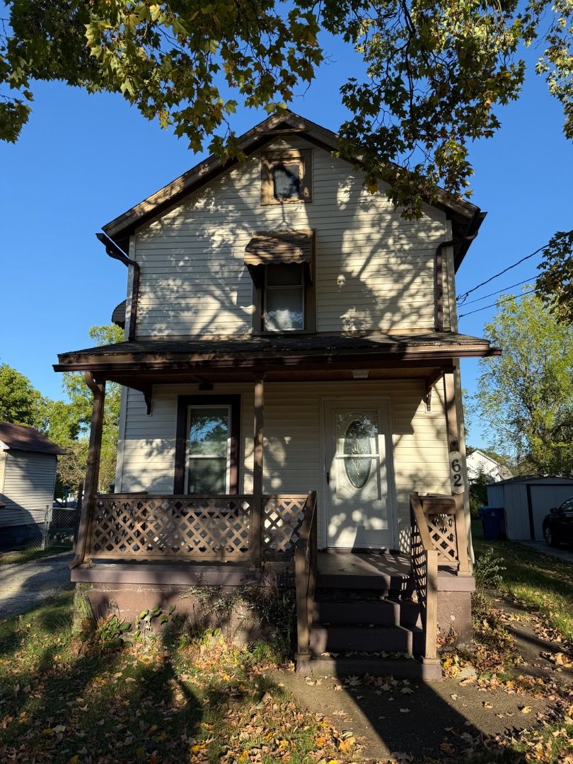 62 Prospect Struthers, Ohio 44471