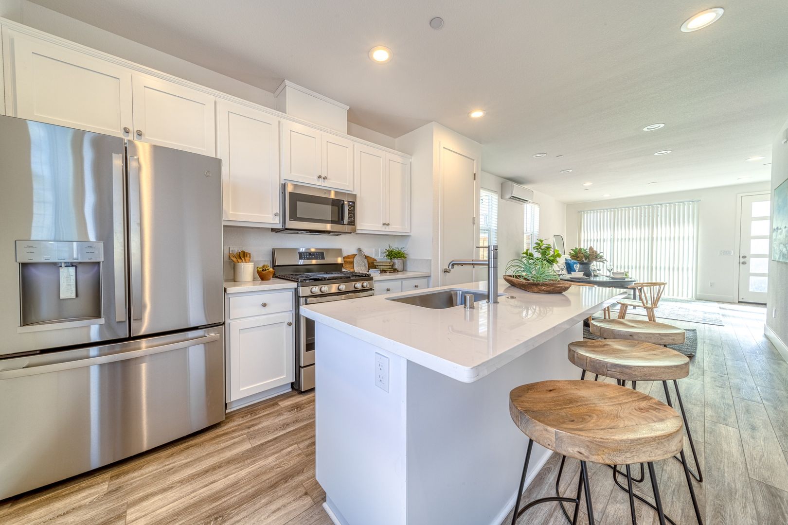 Chico Apartment: 2175 Kenrick Lane