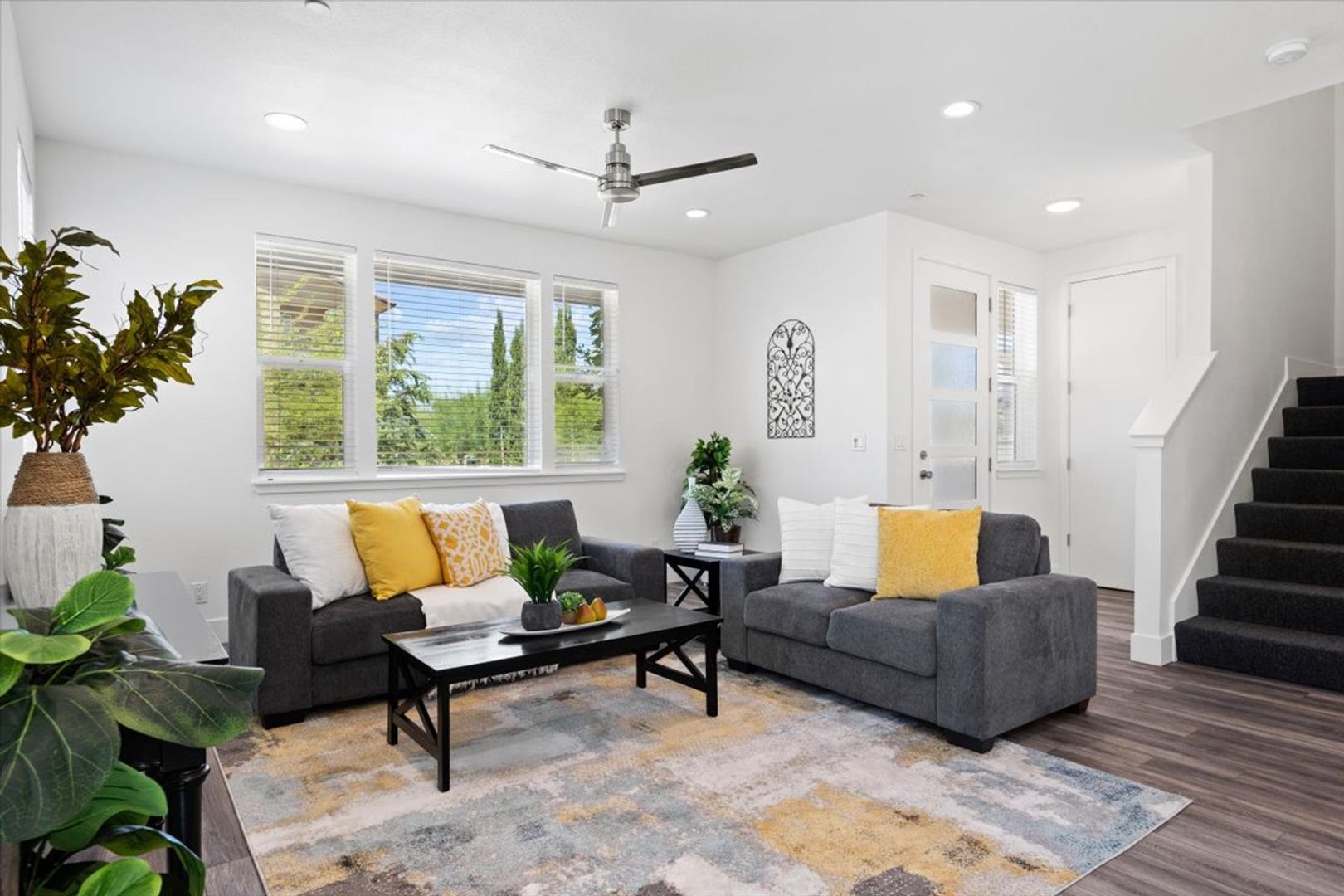 Chico House: 2201 Tapia Way