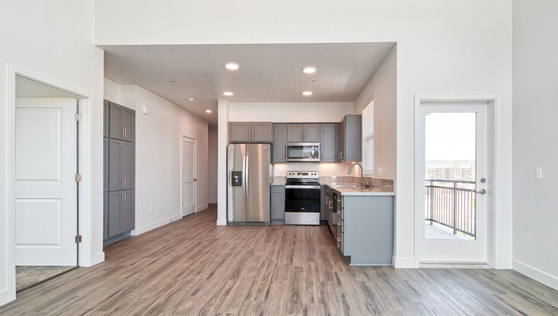 Chico Apartment: 1910 Notre Dame Blvd