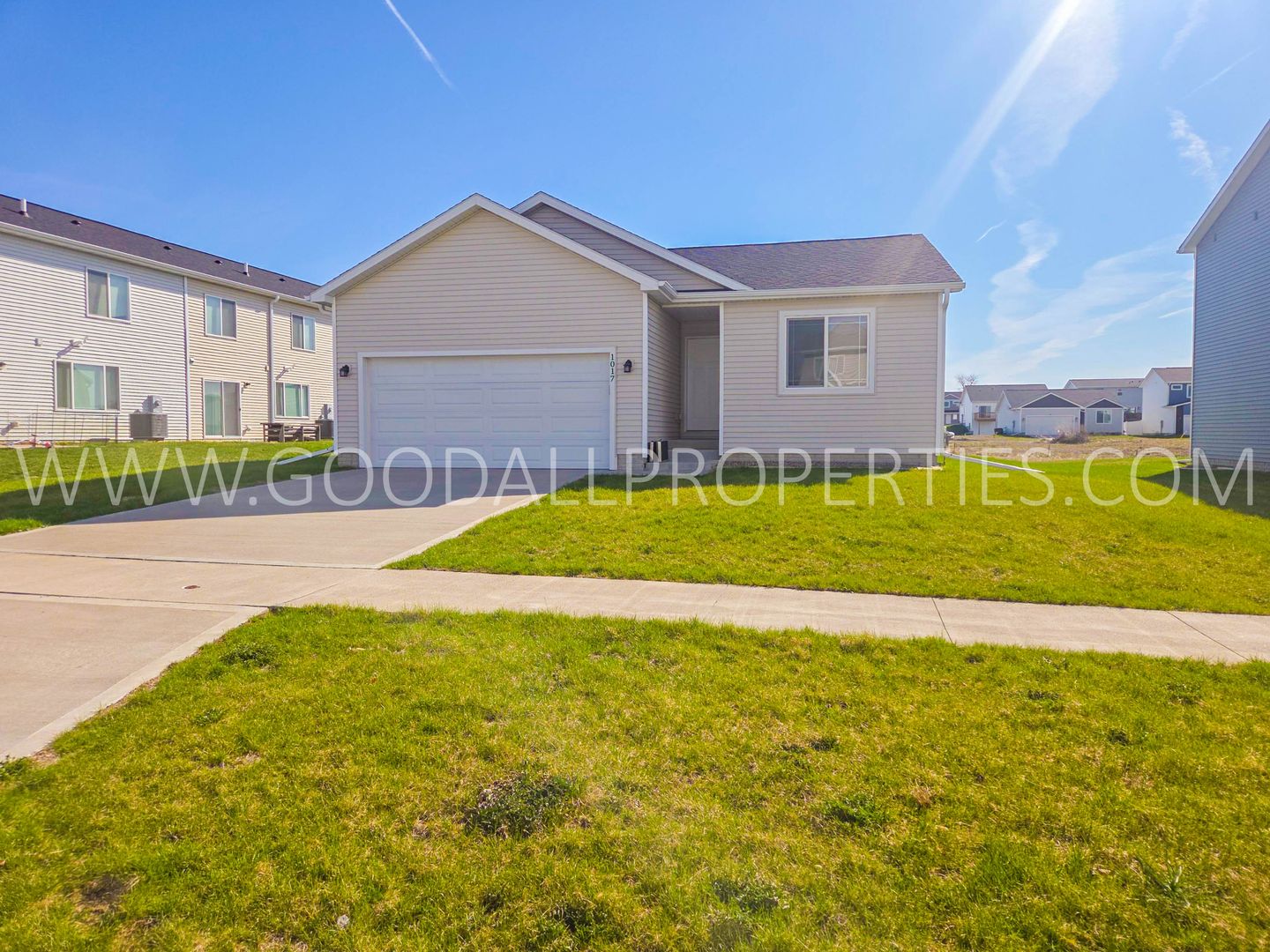 De Soto House: 1017 Warren Street