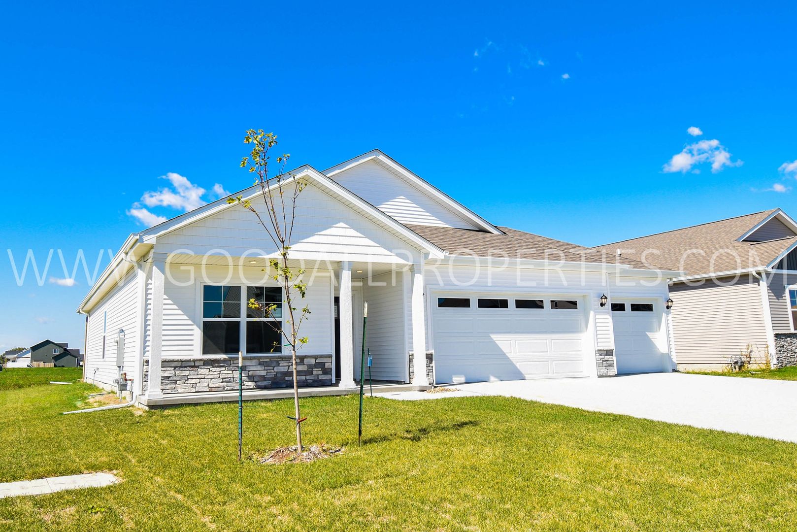 Urbandale House: 5422 145th St