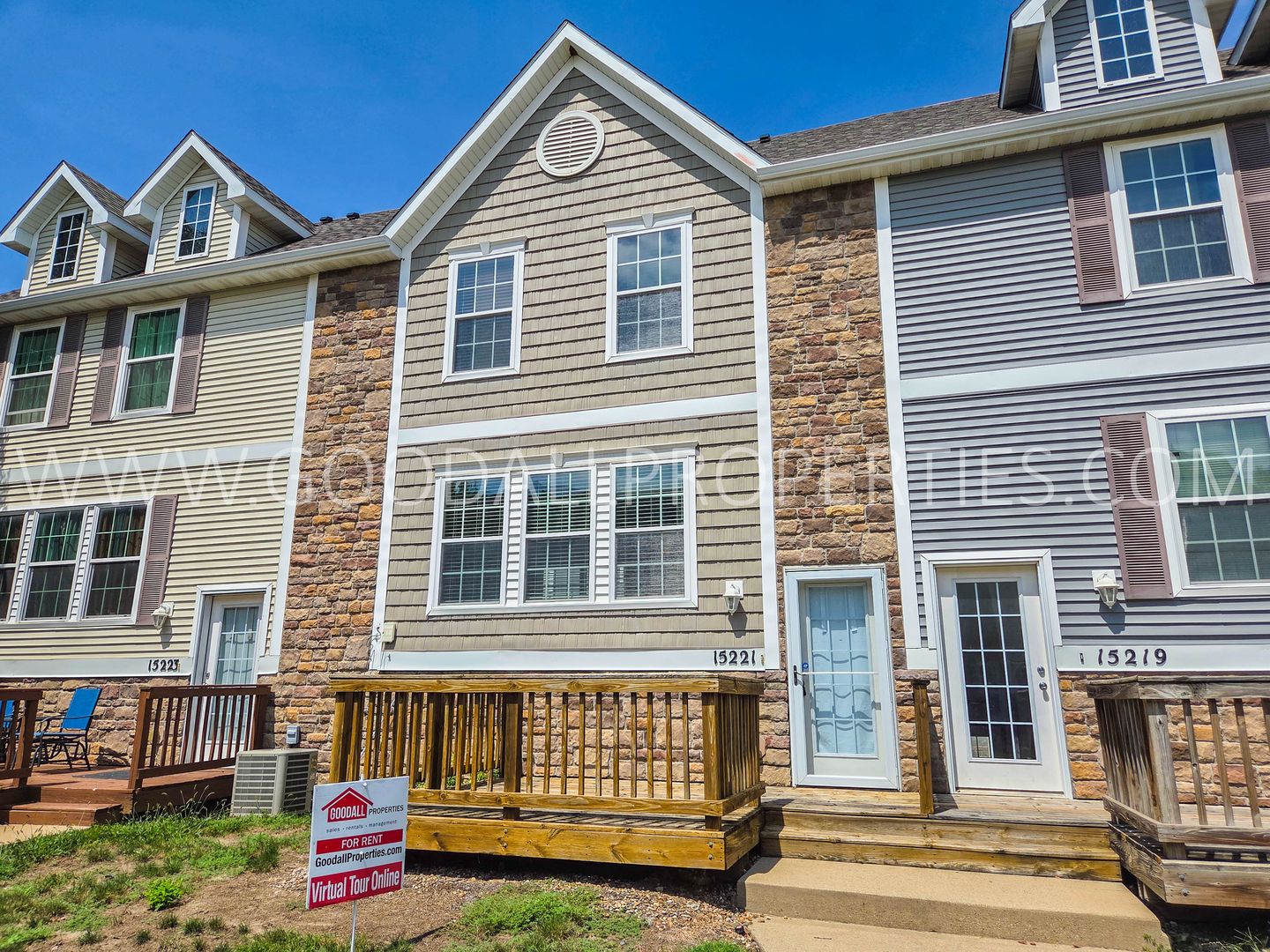 Urbandale Townhome: 15221 Alpine Drive
