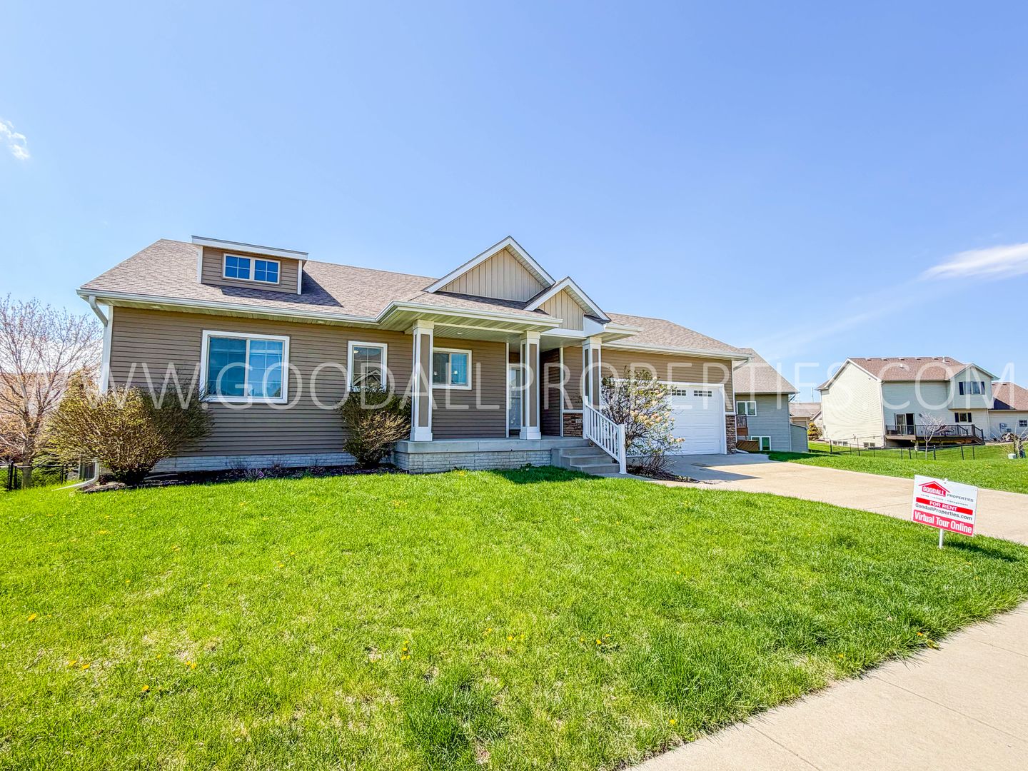 Ankeny House: 1106 NW Rockcrest Rd