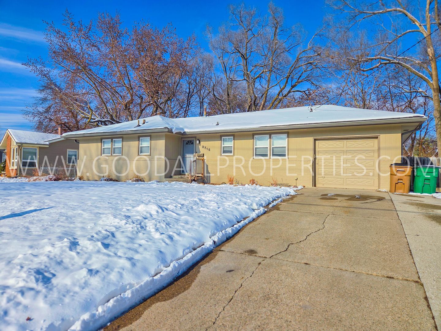 West Des Moines House: 2715 Meadow Ln