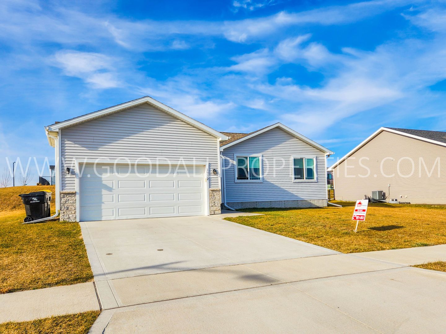 Adel House: 1932 Southbridge Dr