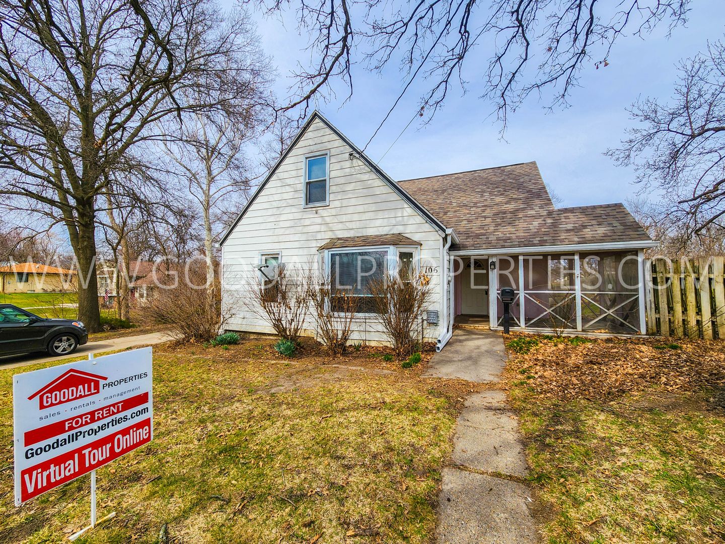 Des Moines House: 106 E Bell Ave