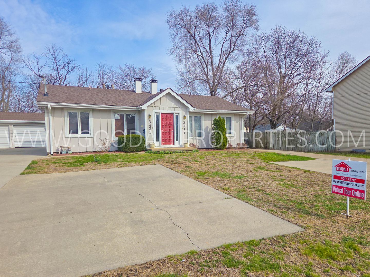 Des Moines House: 3421 Merle Hay Rd