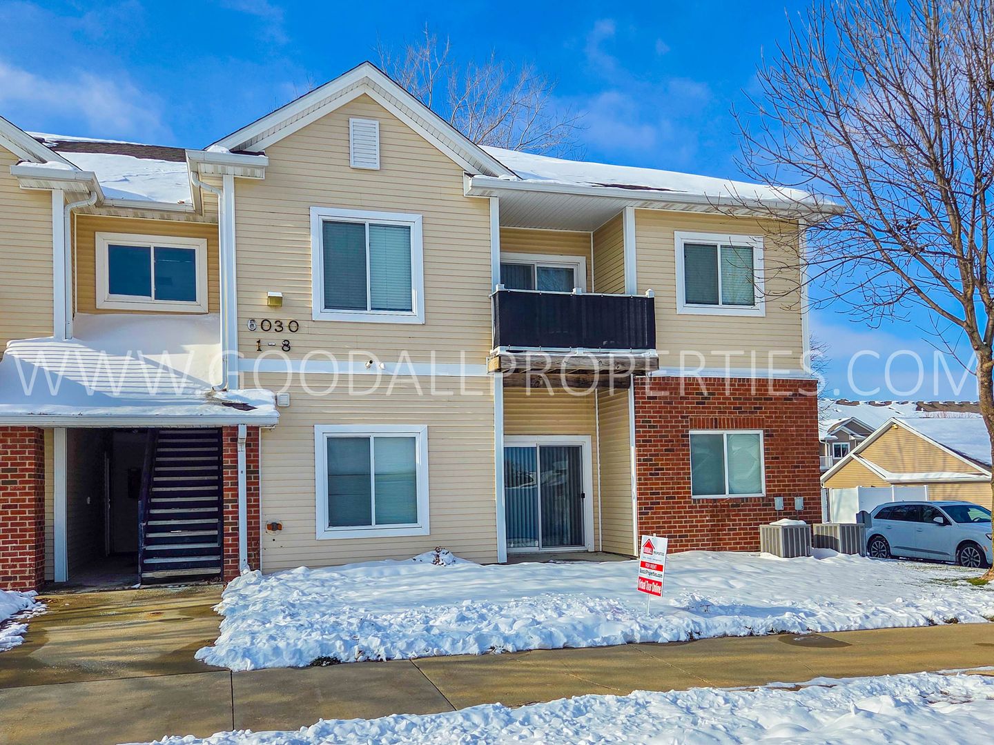 Johnston Condo: 6030 Bremen Ct #1