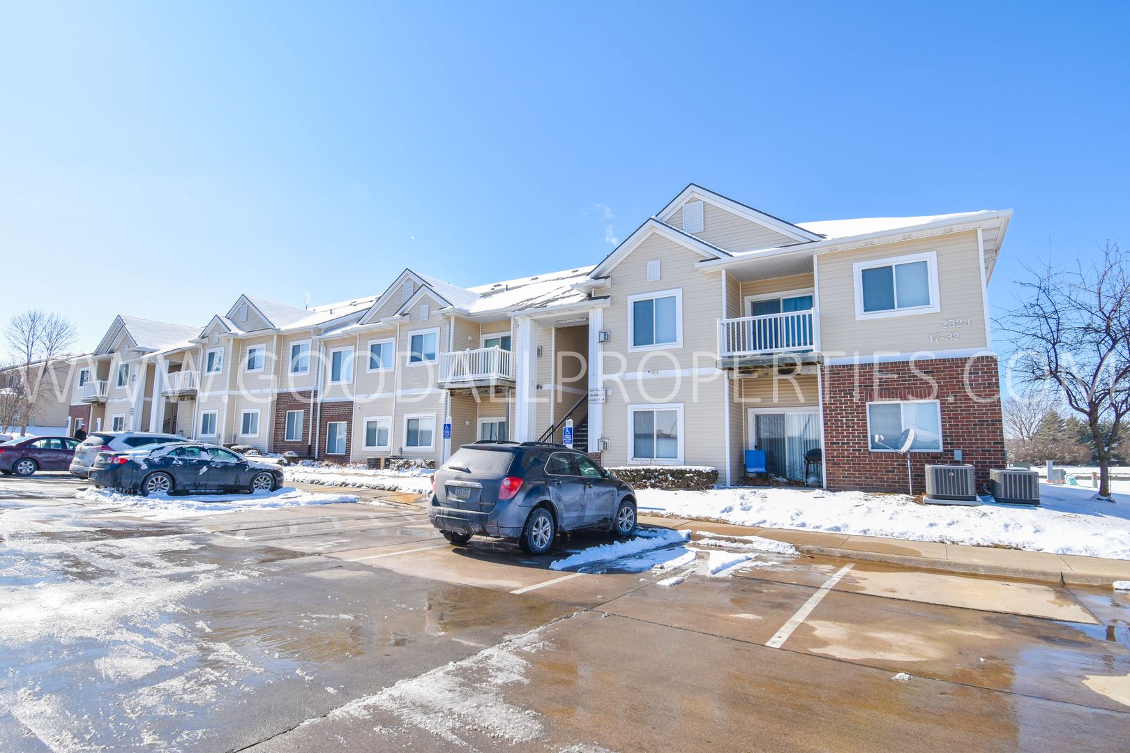 Des Moines Condo: 2323 E Porter #20