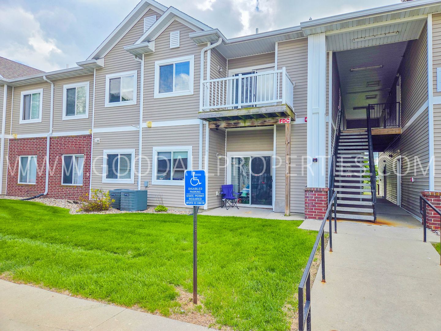 Des Moines Condo: 5801 SE 24th St #87