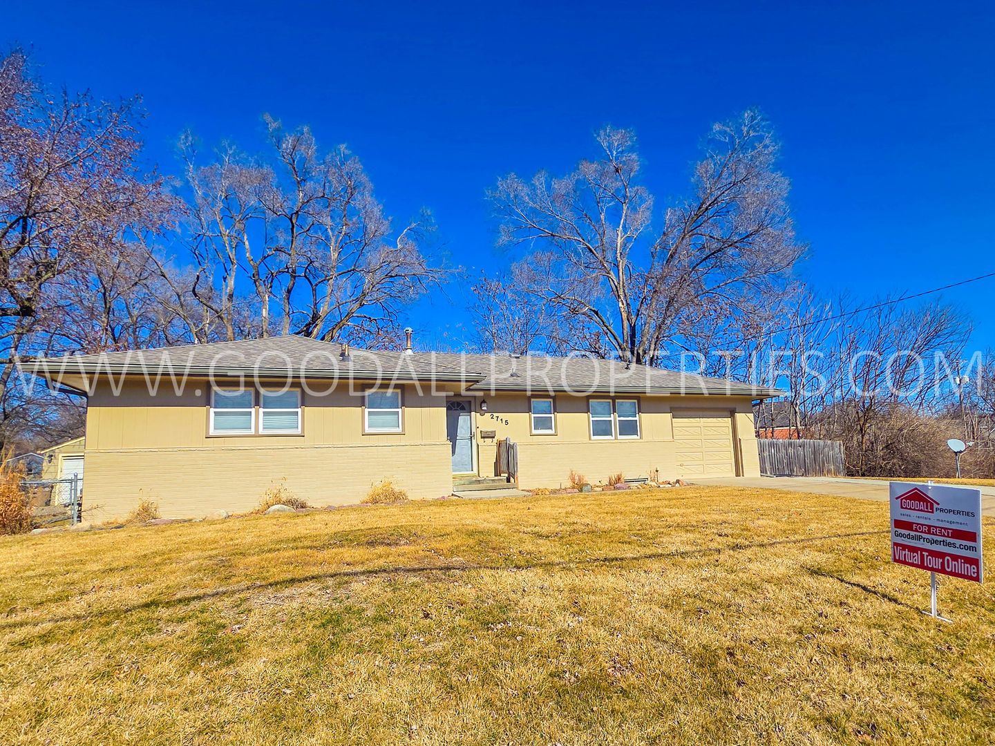 West Des Moines House: 2715 Meadow Ln