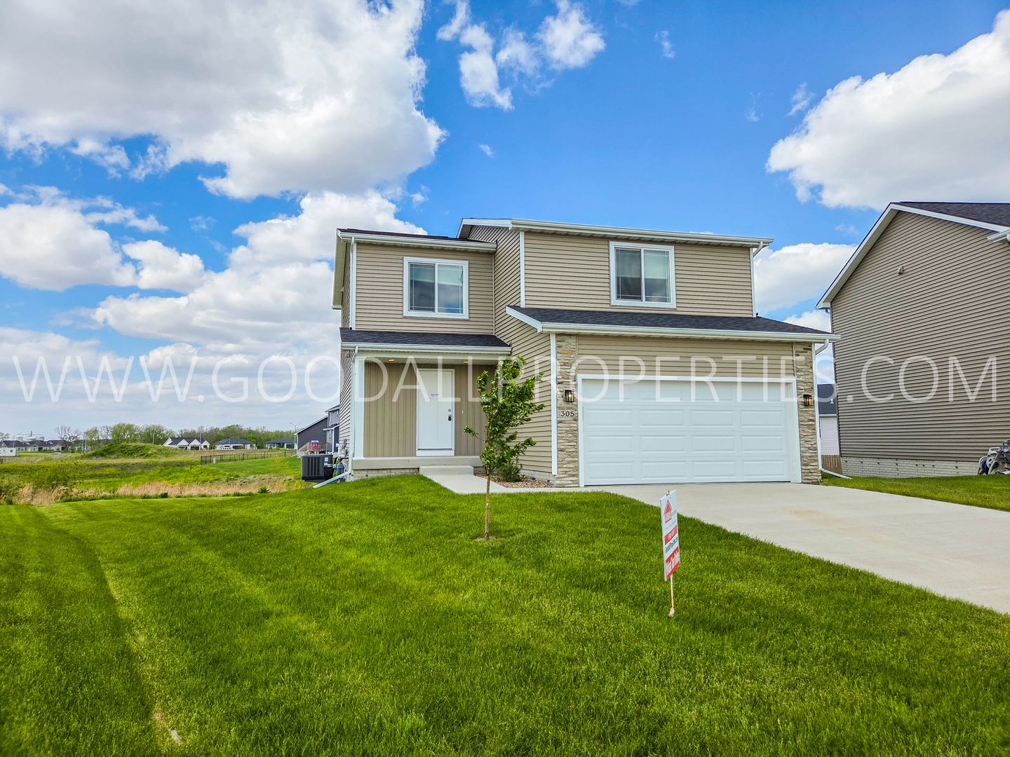 Waukee House: 305 NW Morgan Ct