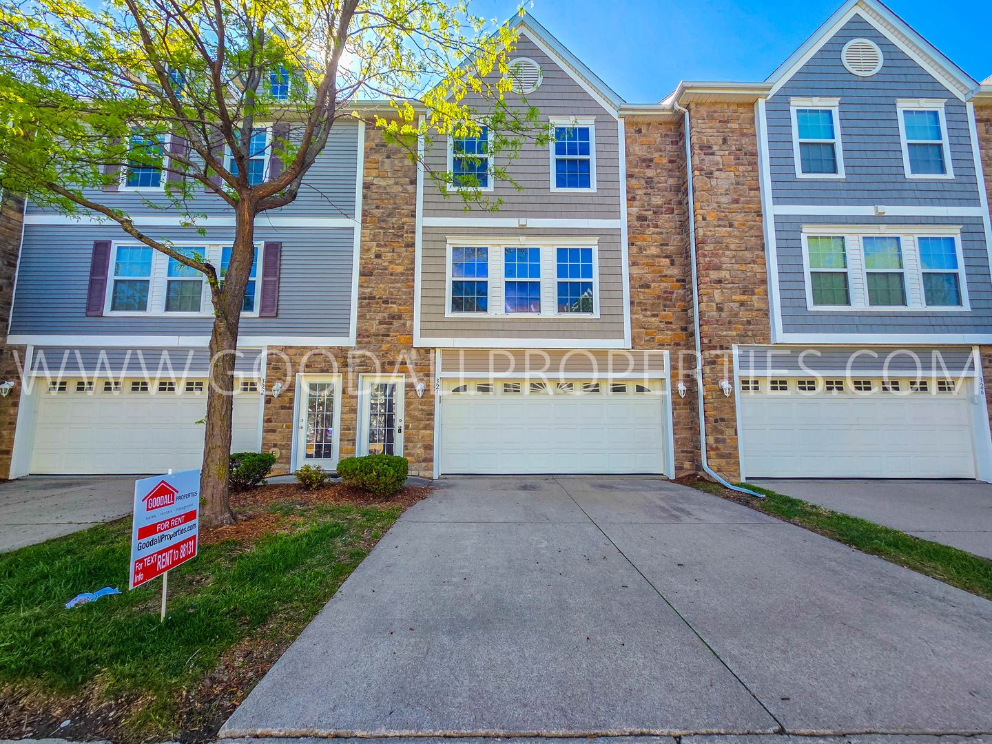 Waukee Townhome: 324 NE Sandalwood