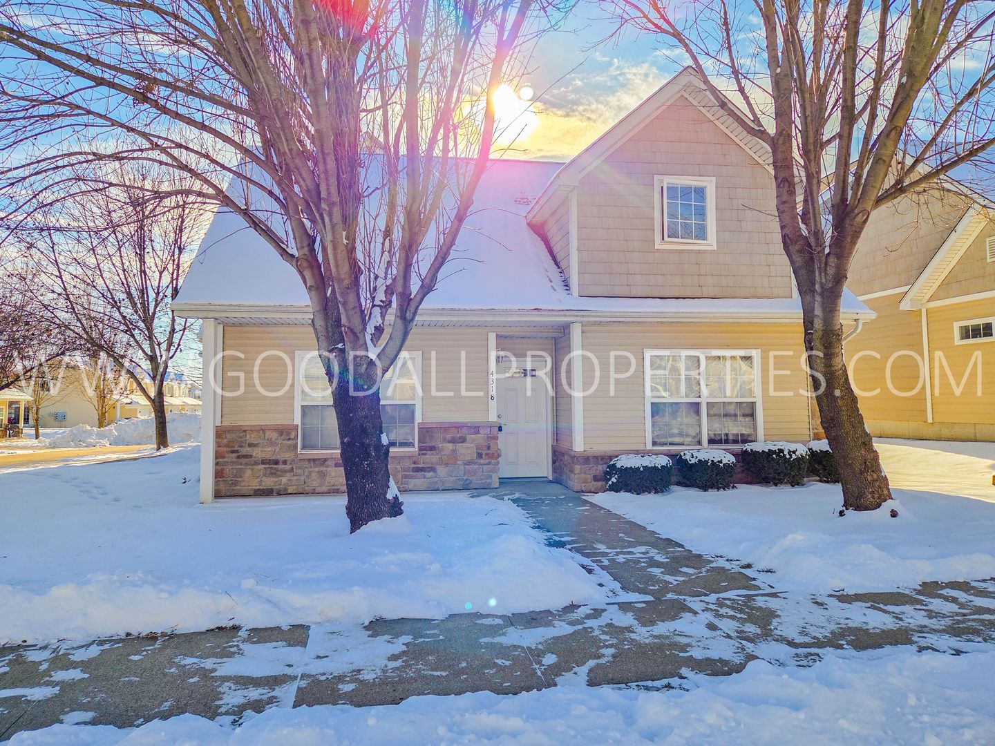 Urbandale Townhome: 4318 152nd Court