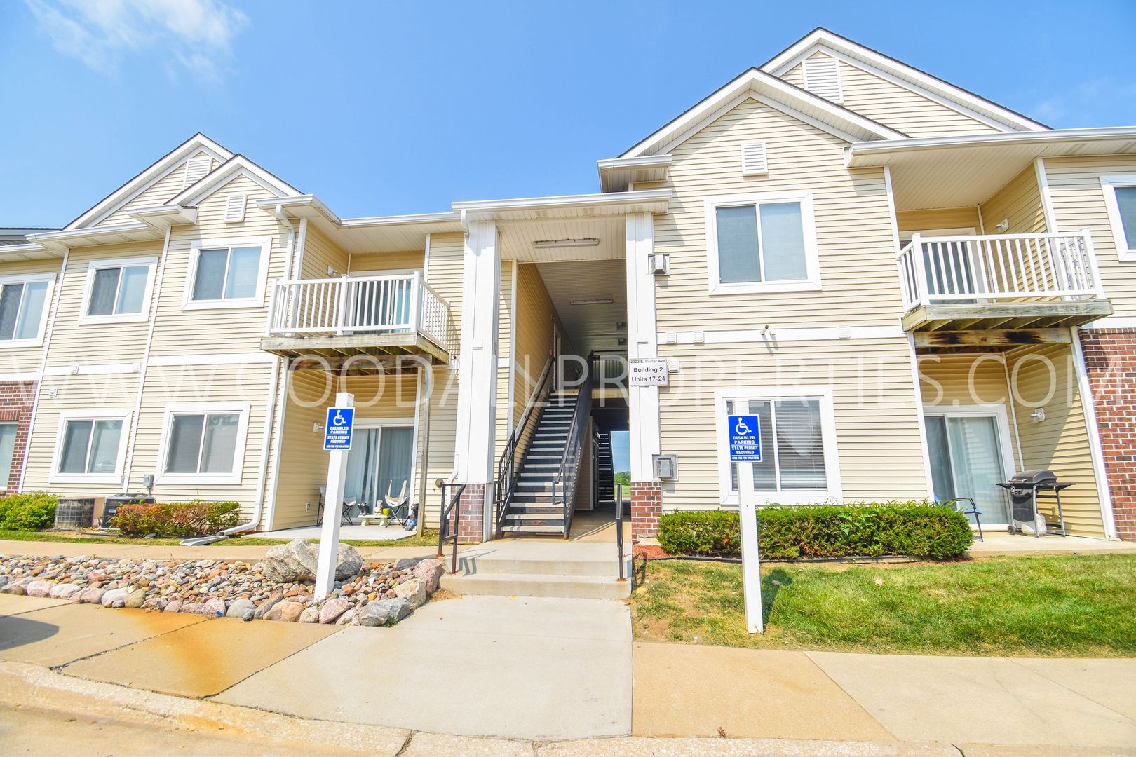 Des Moines Condo: 2323 E Porter #23