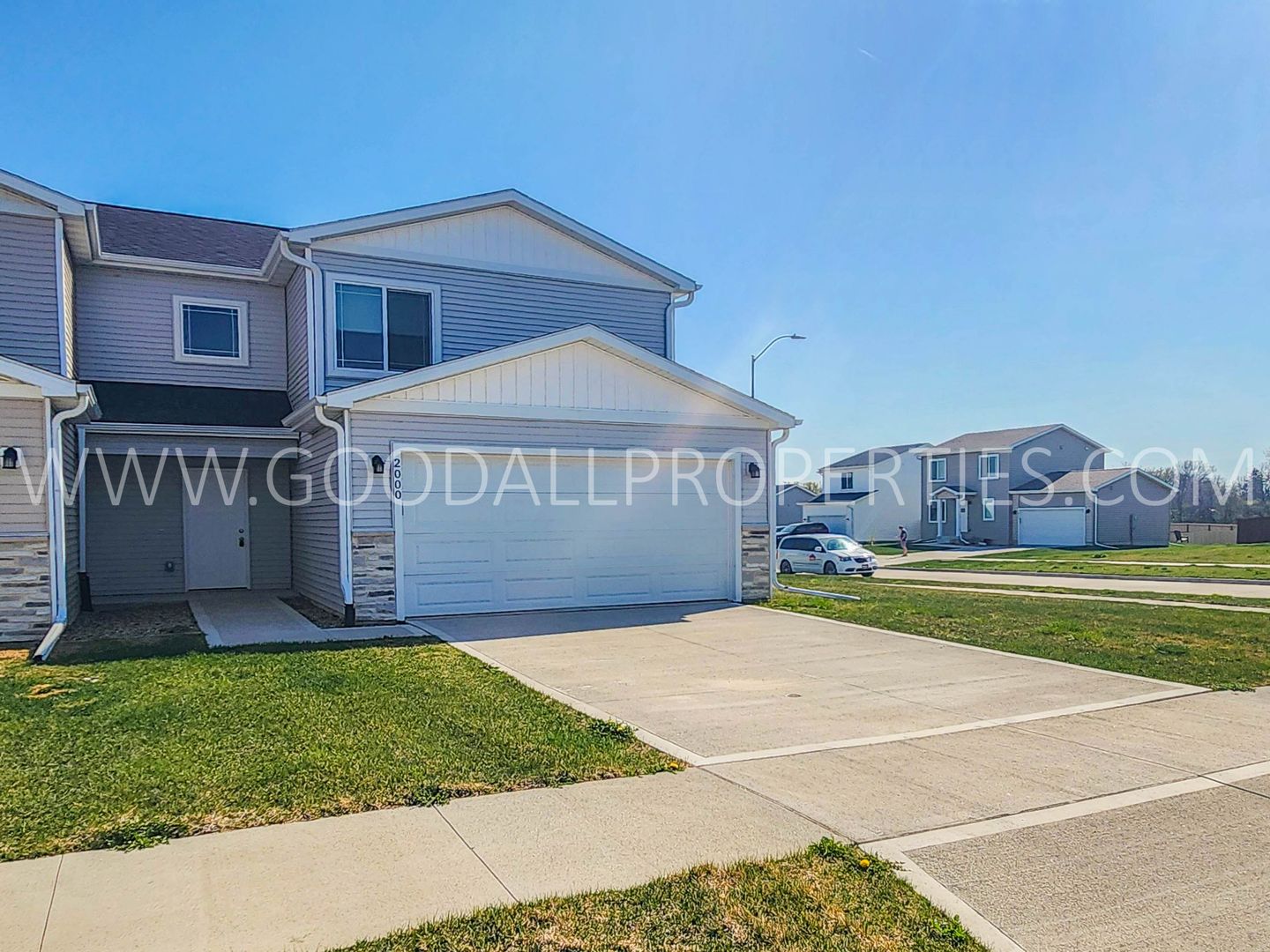 De Soto Townhome: 2000 Adler Ct