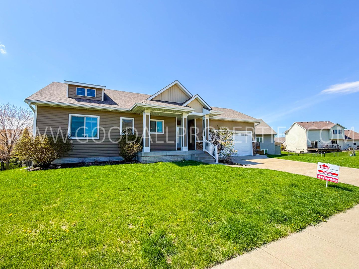 Ankeny House: 1106 NW Rockcrest Rd