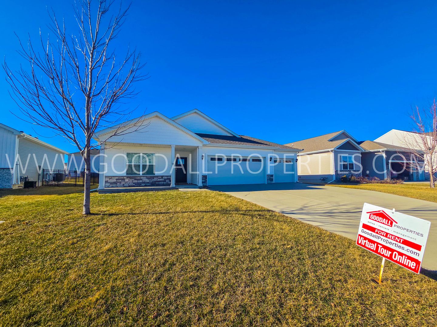 Urbandale House: 5422 145th St