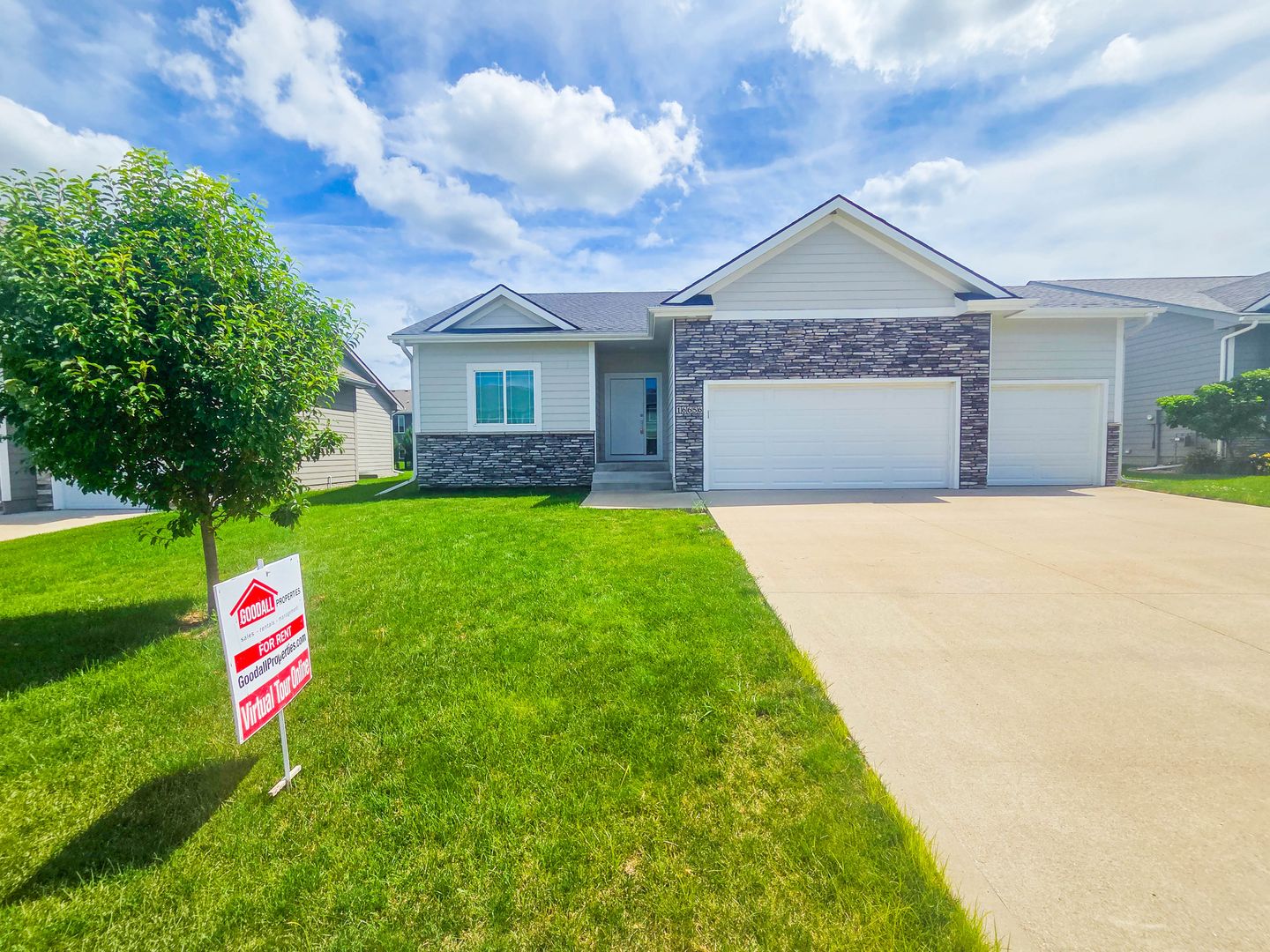 Clive House: 16656 Wilden Dr