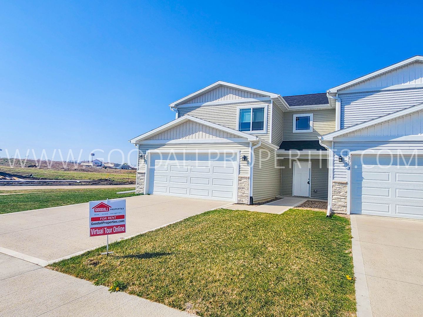 De Soto Townhome: 2001 Adler Ct