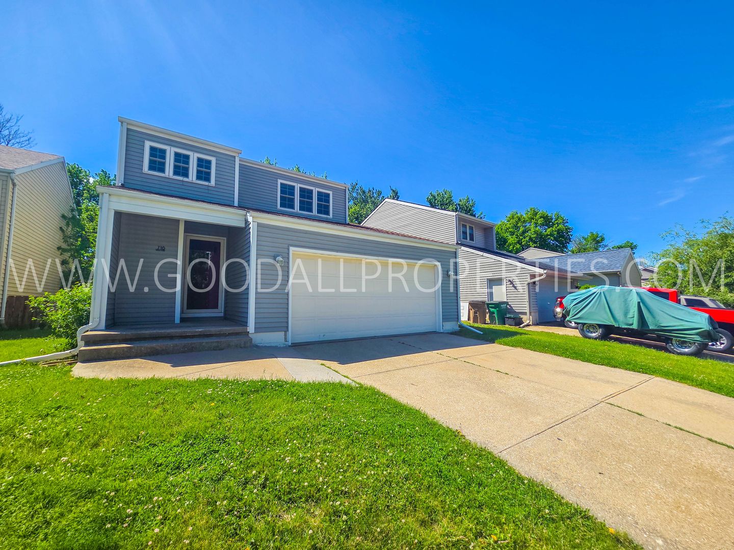 West Des Moines House: 716 Knolls Ct