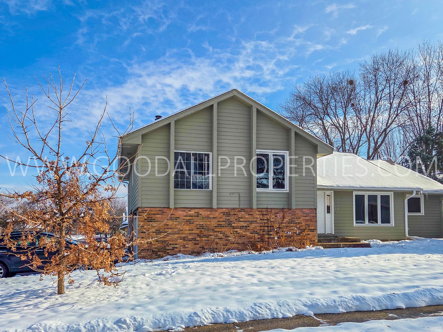 Clive House: 1315 NW 92nd St