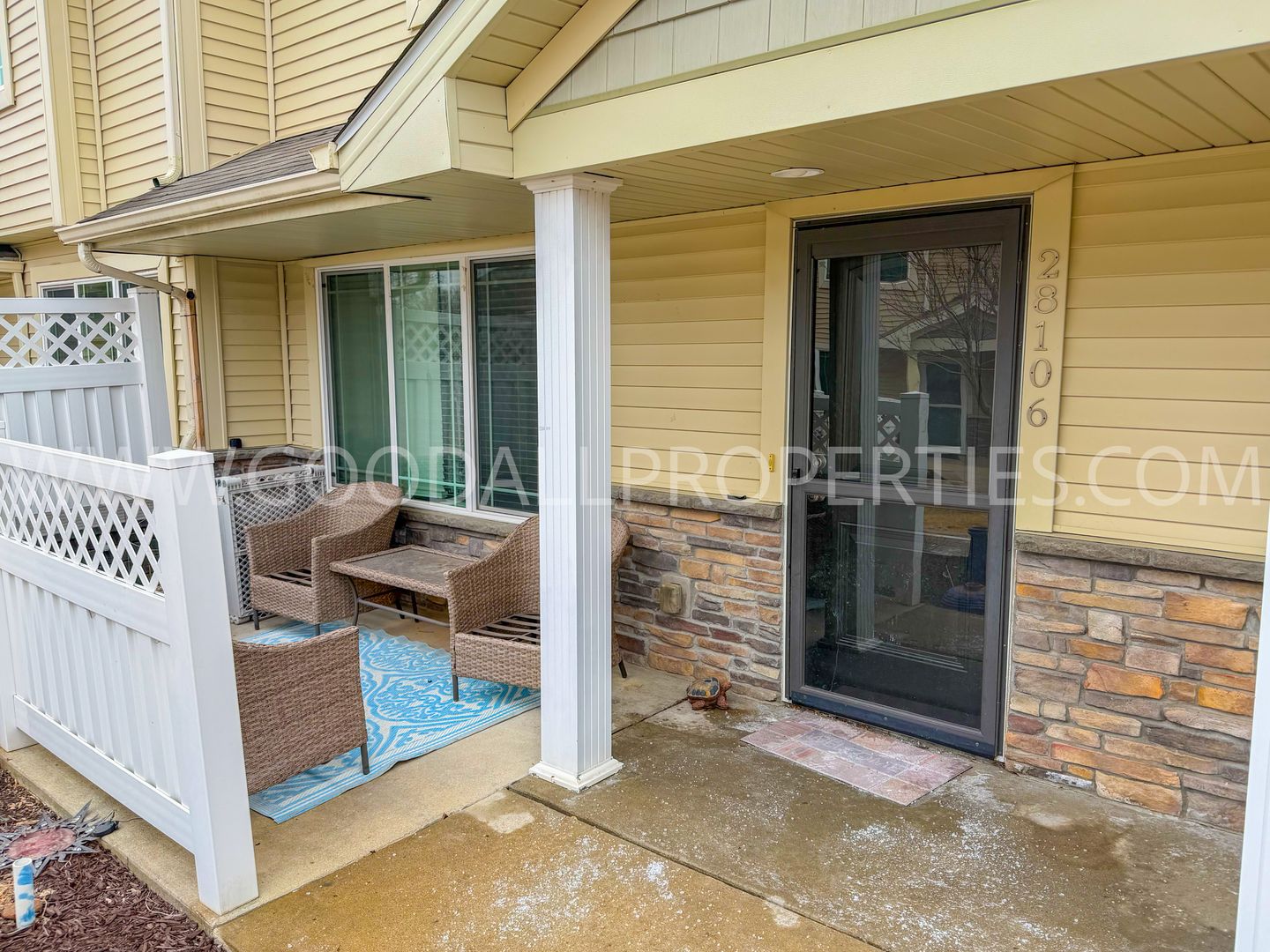 West Des Moines Townhome: 8601 Westown Pkwy #28106