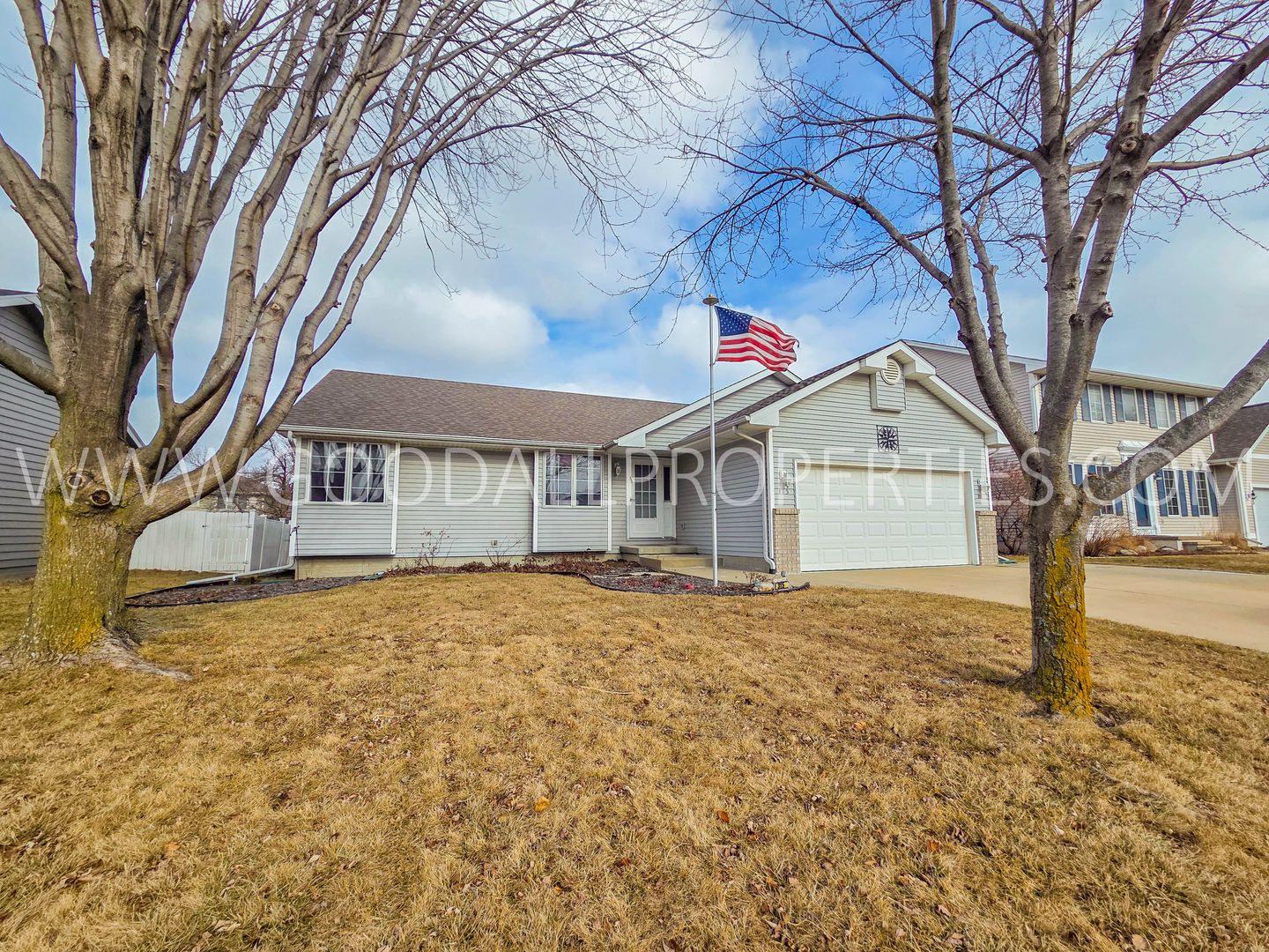 Waukee House: 315 Terrace Dr