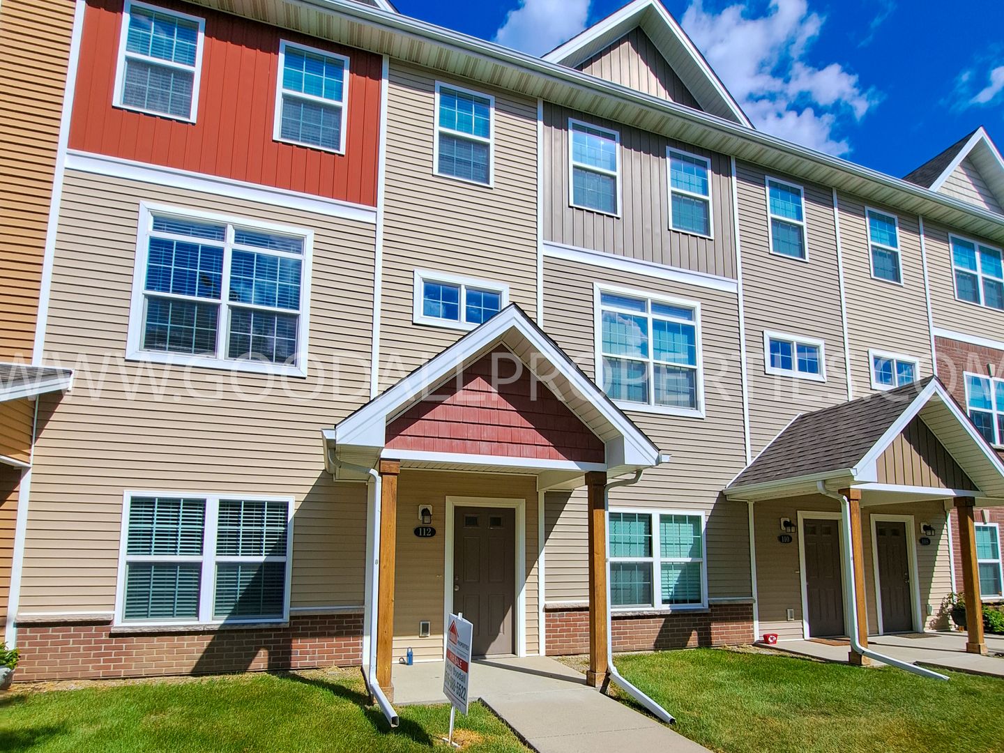 West Des Moines Townhome: 9120 Greenspire Drive #112