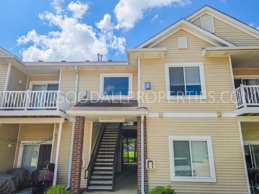 3-Bedroom, 2-Bath Low-Maintenance Waukee Condo with Garage – photo 1