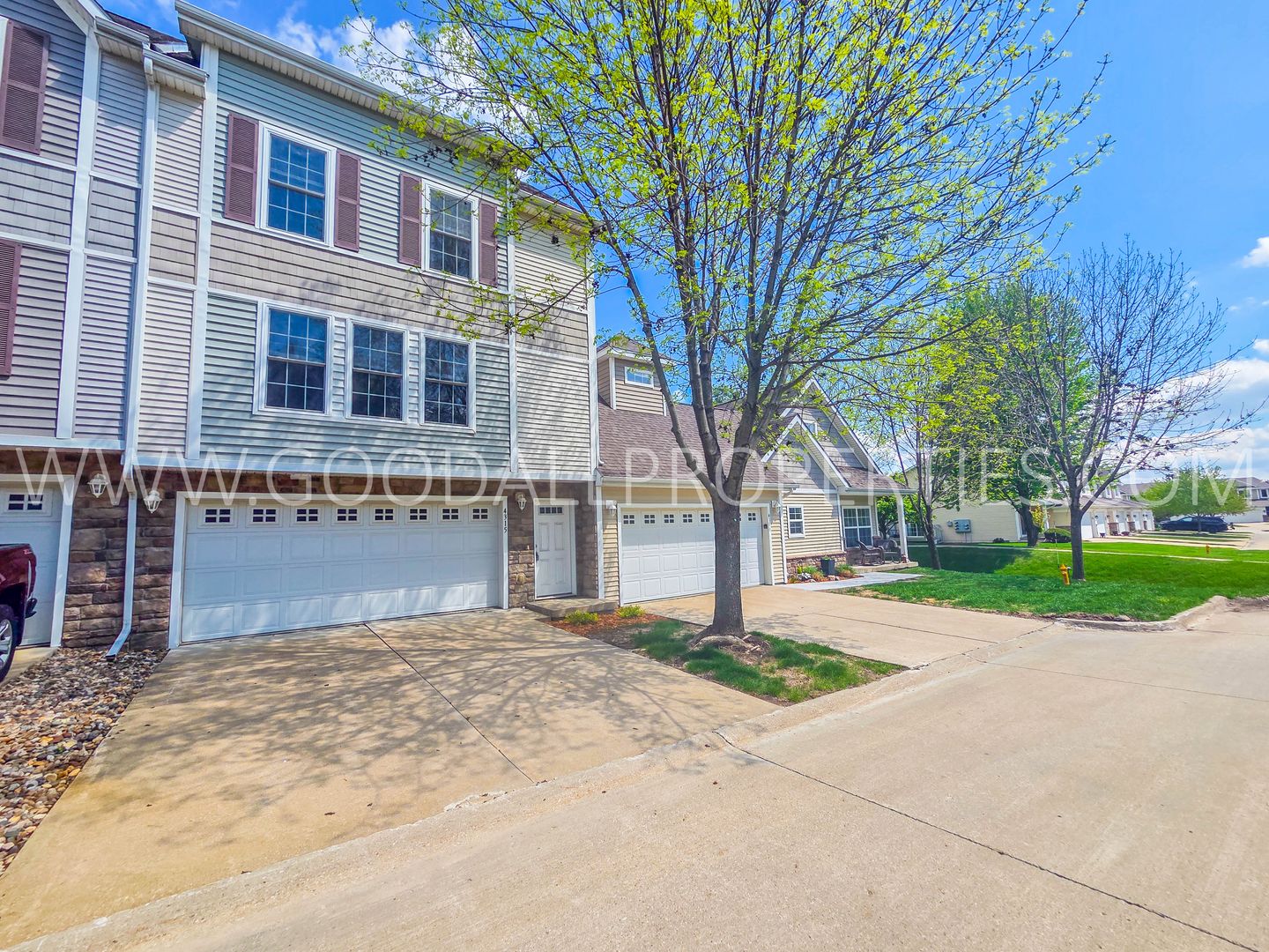 Urbandale House: 4315 152nd Court