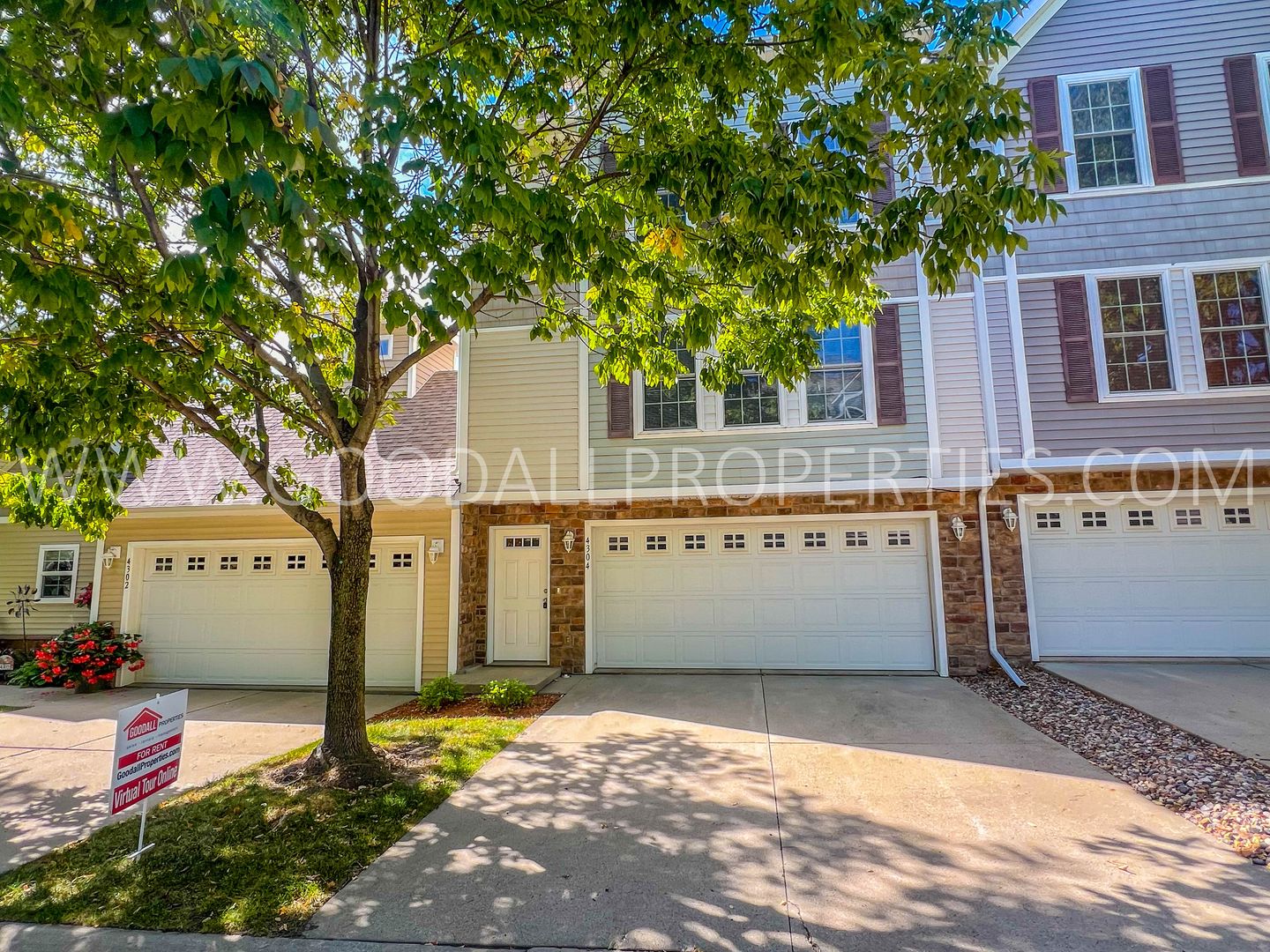 Urbandale Townhome: 4304 153rd Place