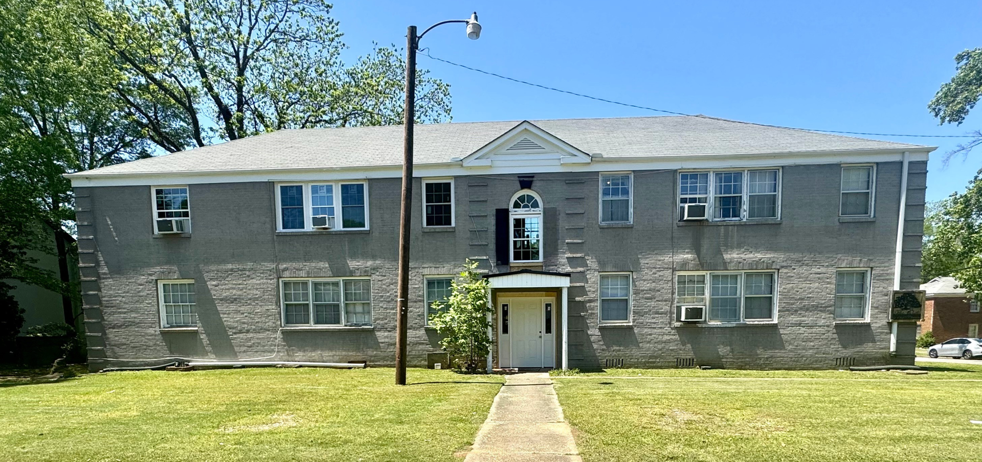 Anniston Apartment: 1130 Christine Ave