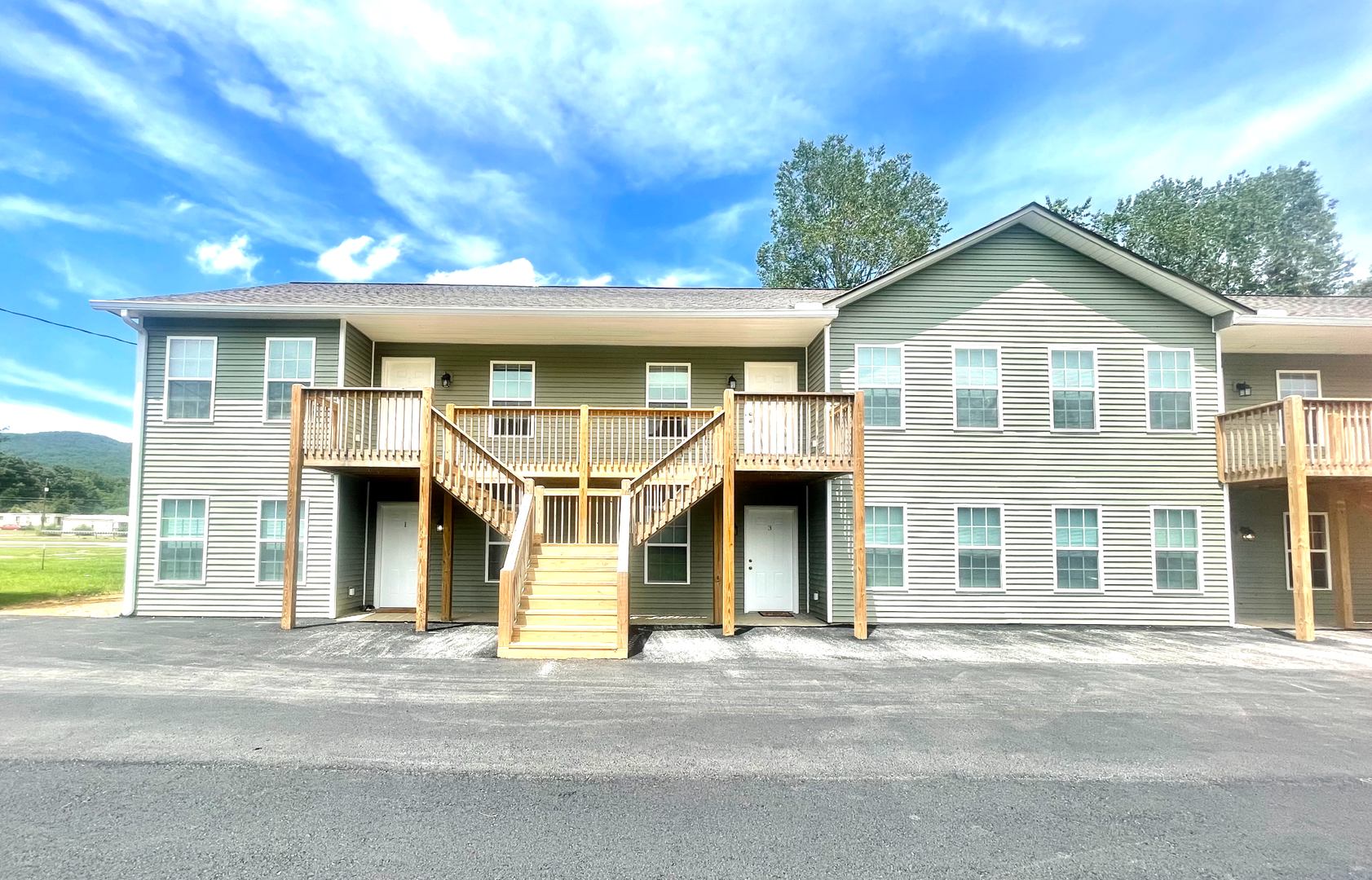 Anniston Apartment: 143 Old Choccolocco Rd