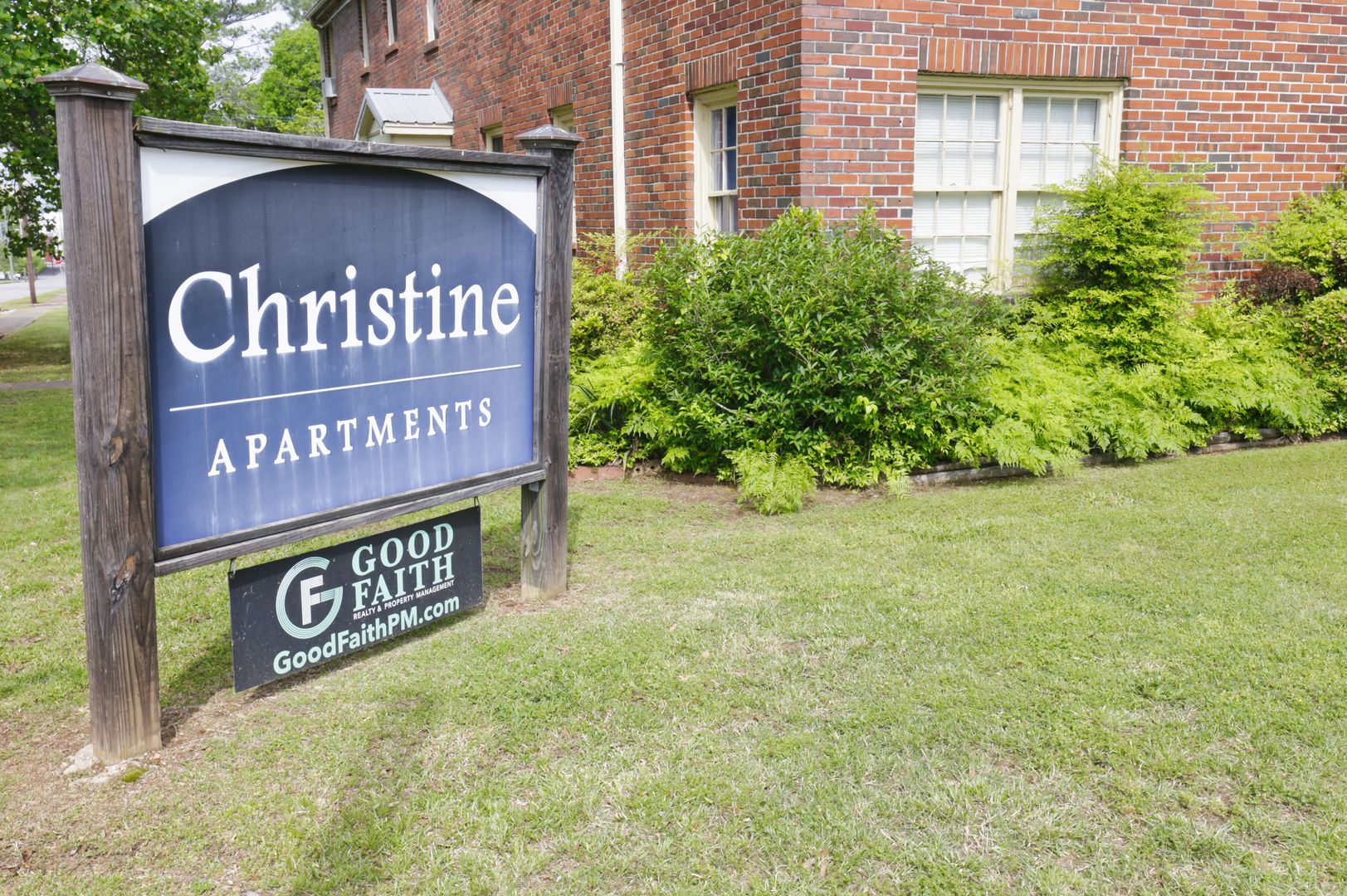 Anniston Apartment: 317 E 12th St