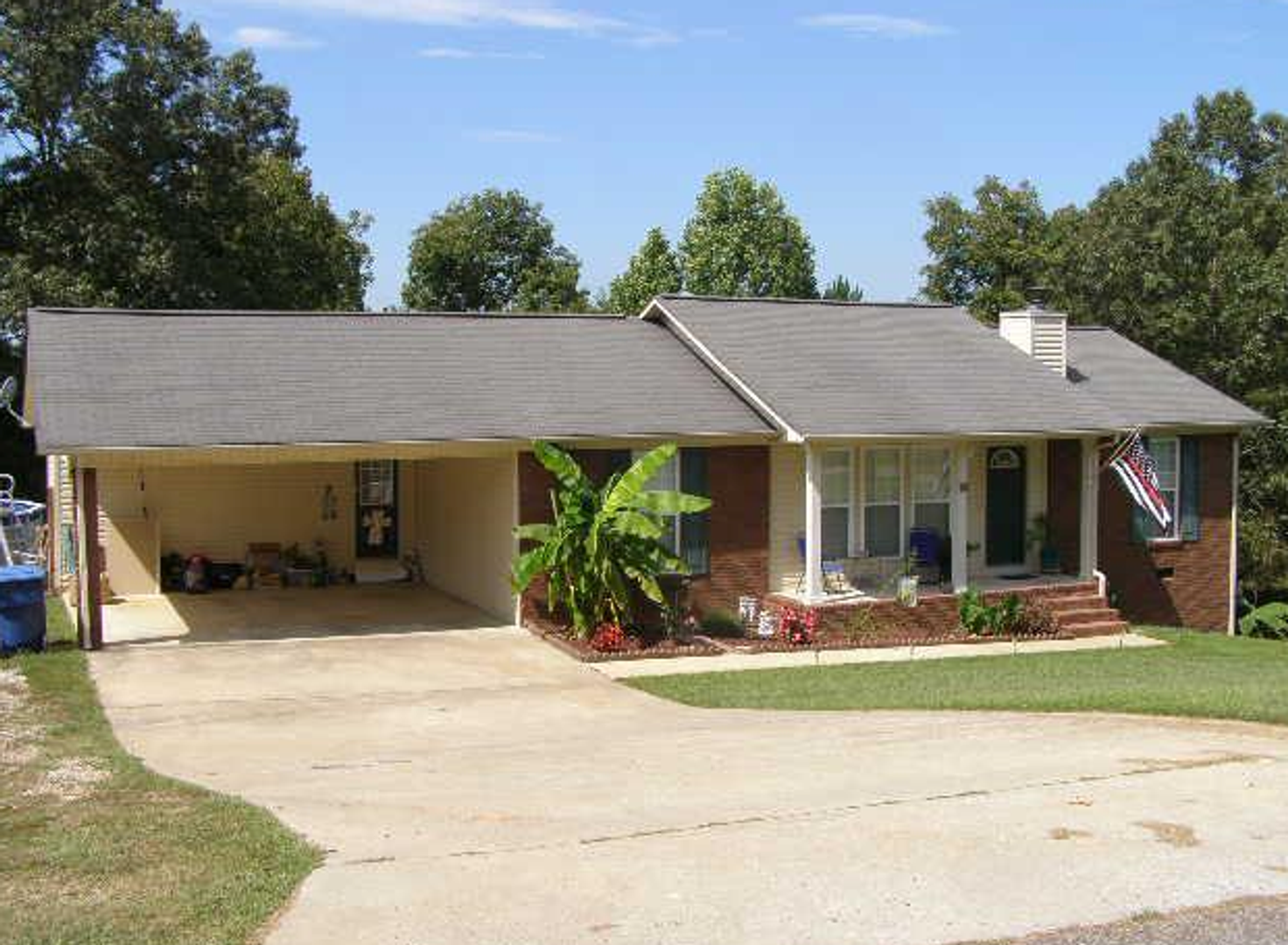 Oxford House: 3520 Rocky Ridge Drive