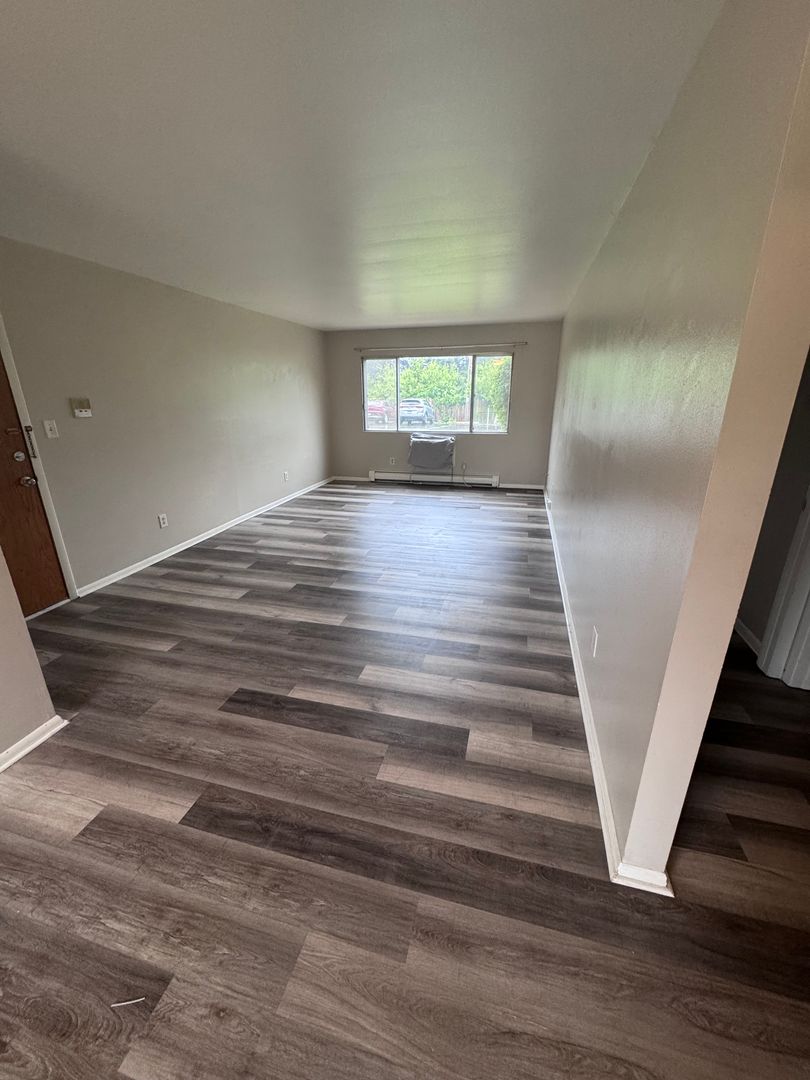 Kenosha Apartment: 1735 15th Ave
