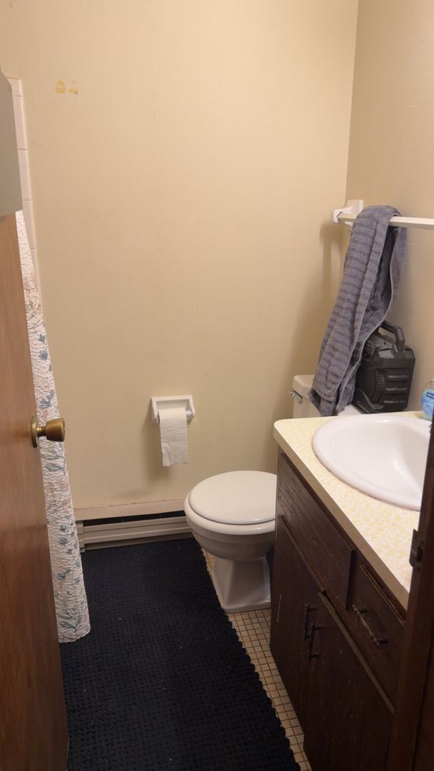 Menomonee Falls Apartment: N89 W16746 Appleton Ave