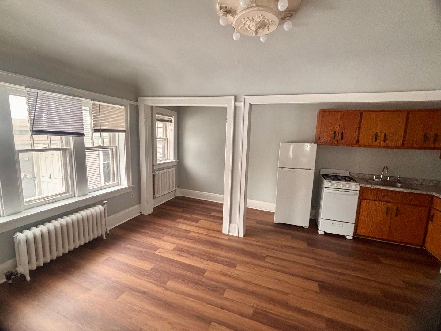 Milwaukee Apartment: 1345 N Astor St