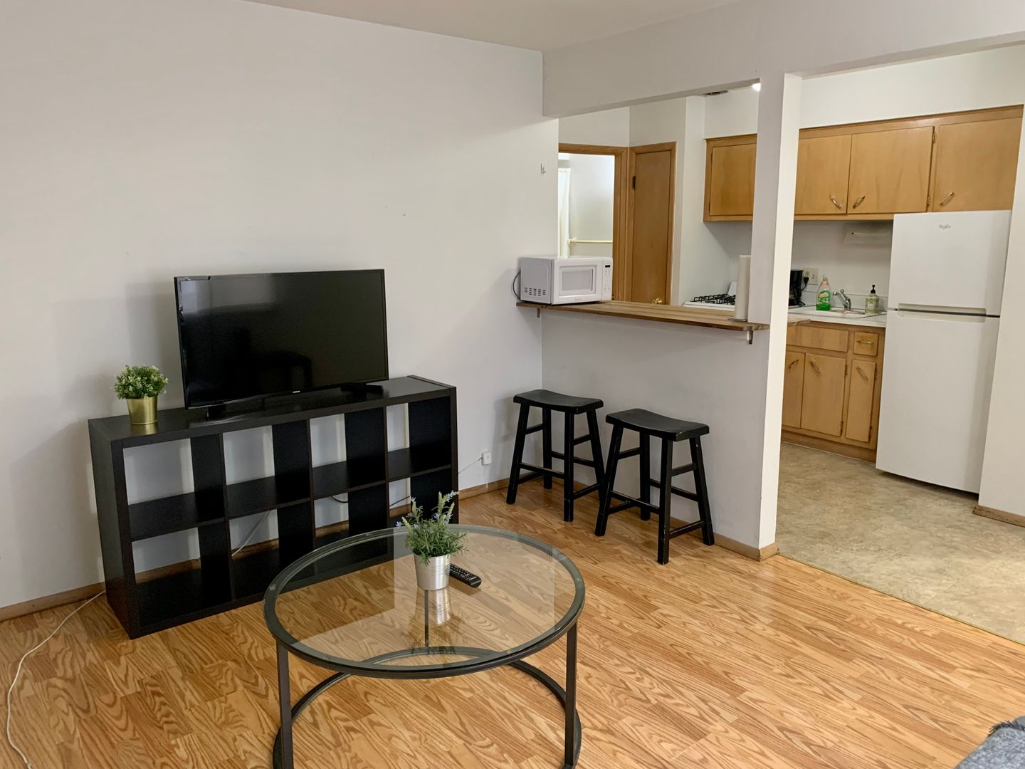 Milwaukee Apartment: 1657 N Astor St