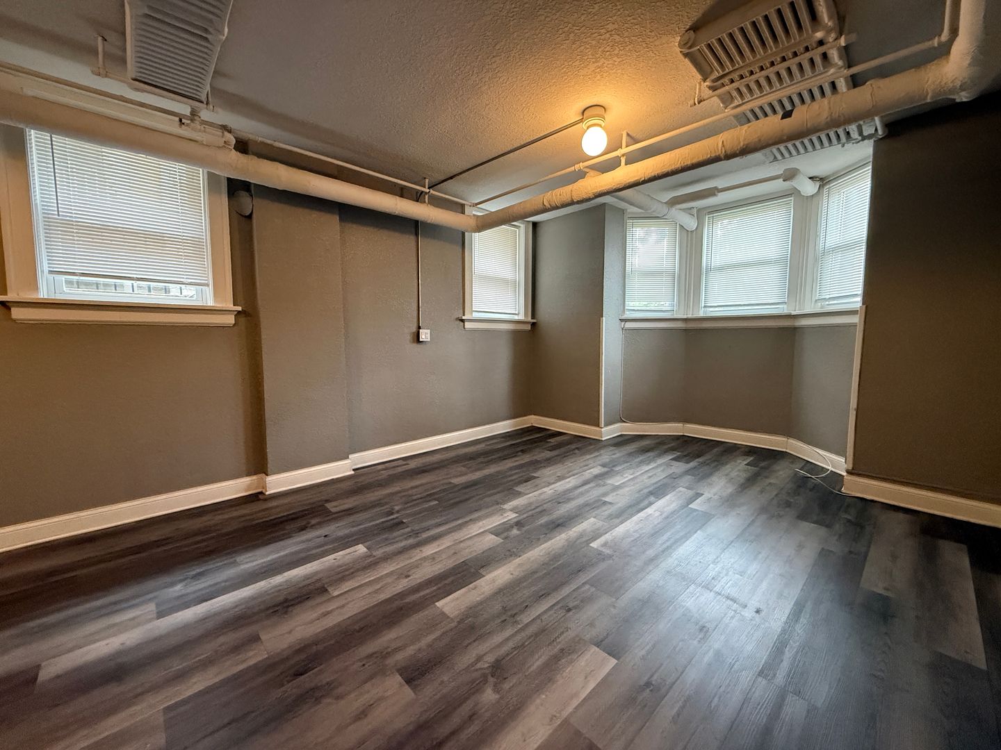 Milwaukee Apartment: 1444 N Humboldt Ave
