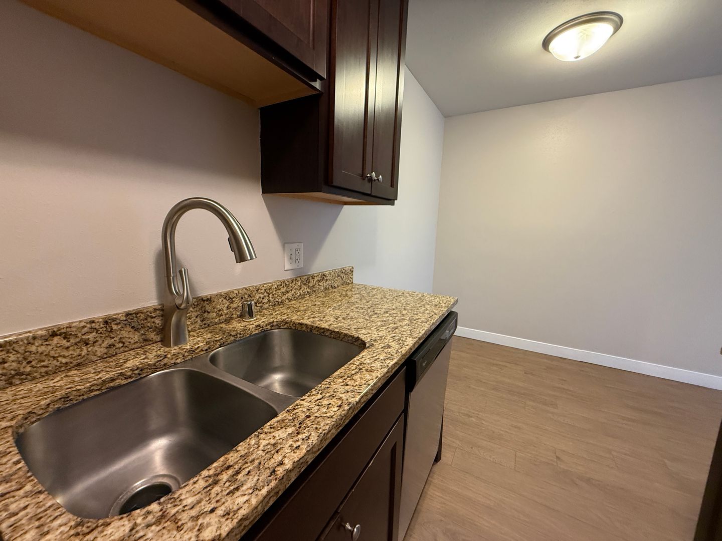 Milwaukee Apartment: 2019 N Farwell Ave