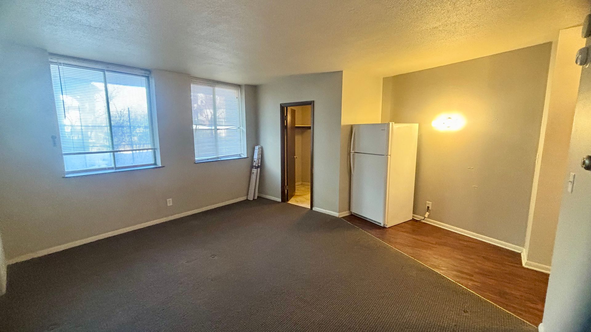 Milwaukee Apartment: 1869 N Cambridge Ave
