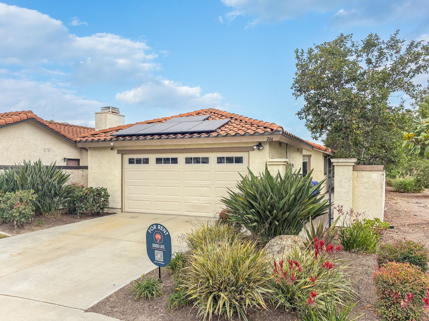 Oceanside House: 266 Oleander Drive