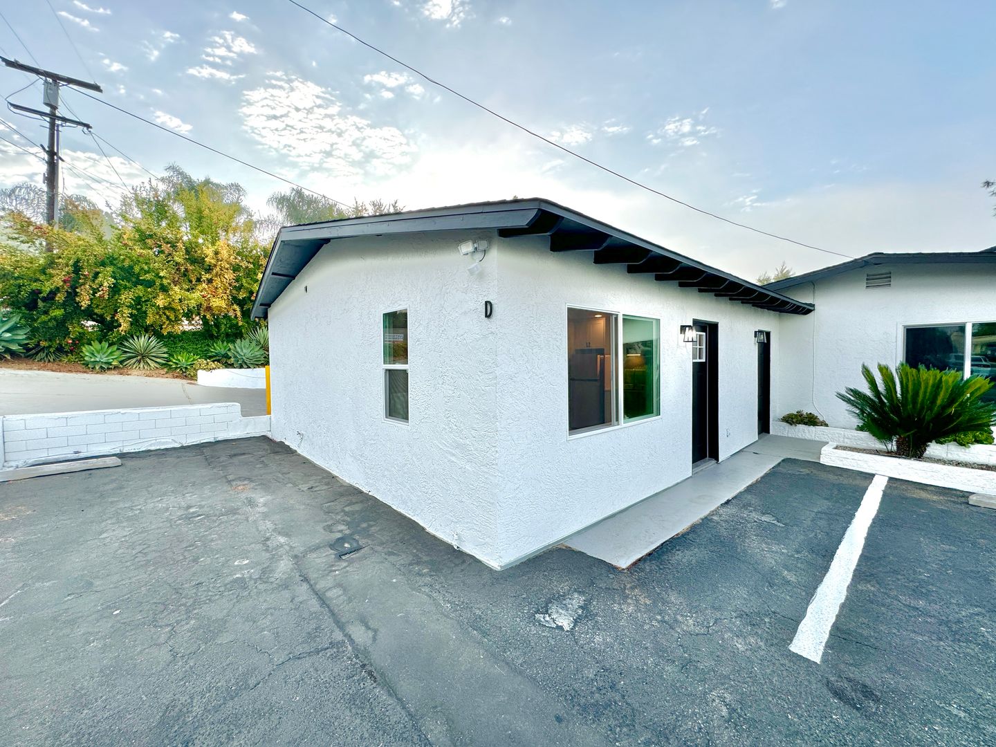 Escondido Apartment: 1630 S Juniper St