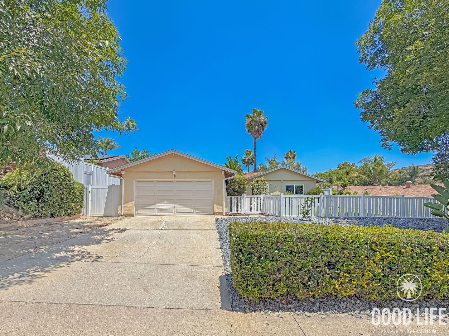 Santee House: 9458 Cathywood Dr