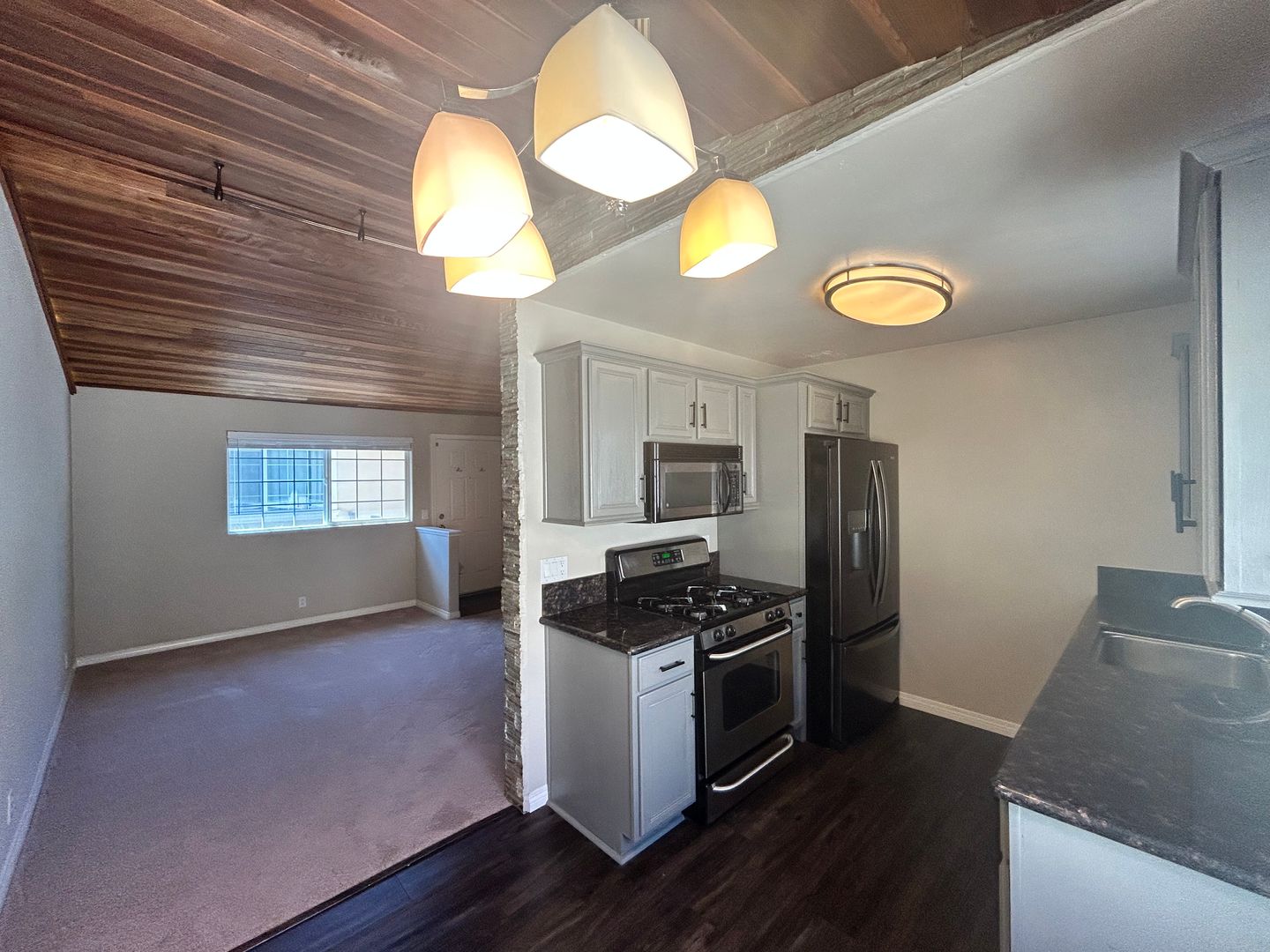 San Diego Condo: 4524 Wilson Ave