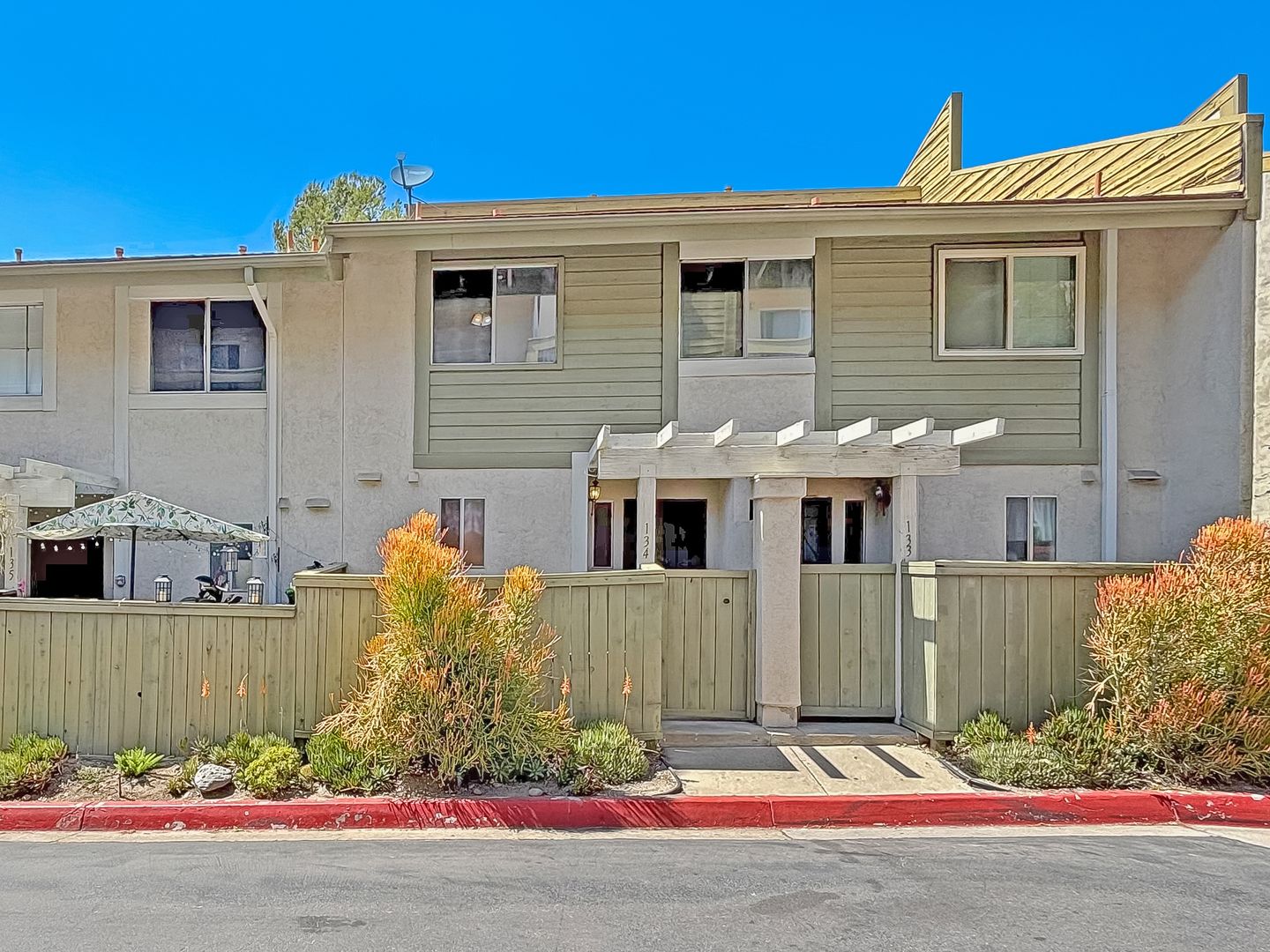 San Diego Townhome: 3972 60th St Unit 134