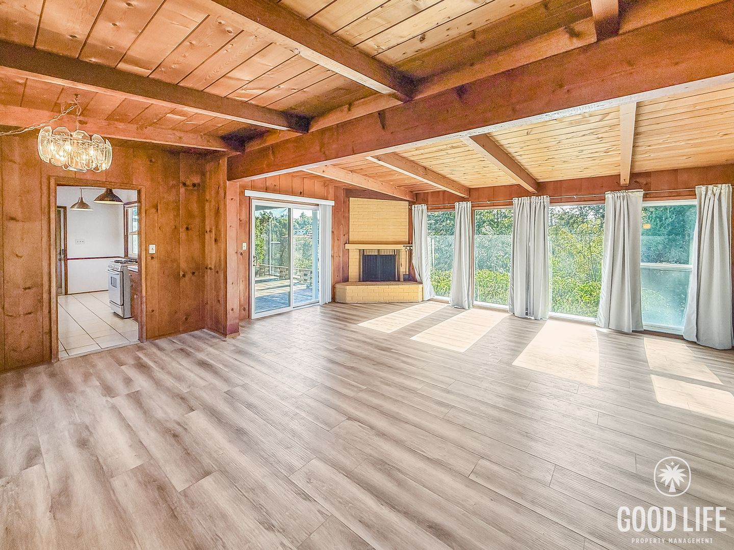 El Cajon House: 1997 Powell Dr